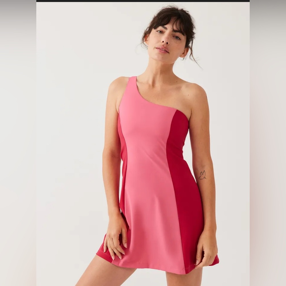Outdoor Voices two tone Pink One-Shoulder Dress